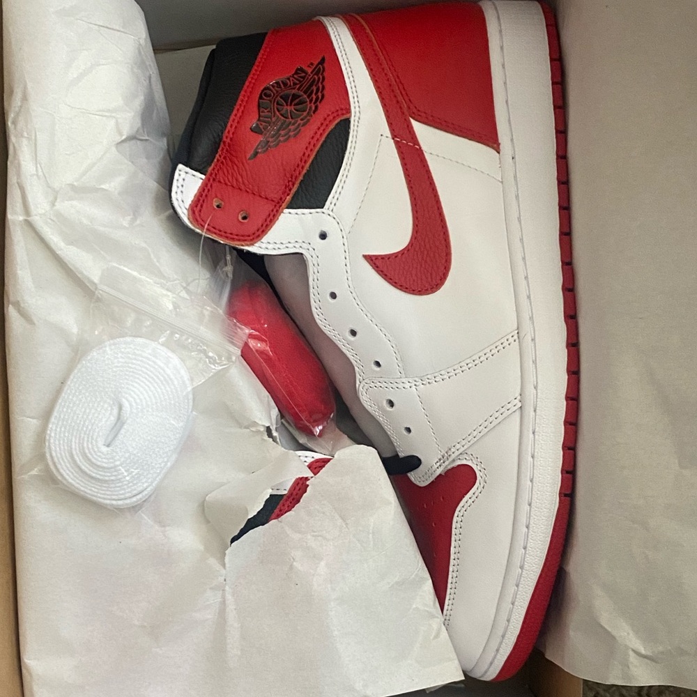 Air Jordan 1 Heritage - Size 14